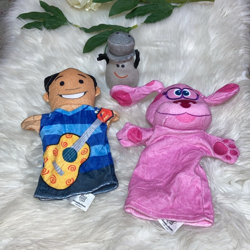 Blues clues puppets by Melissa & Doug